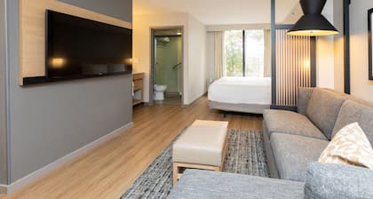 Hyatt Place Charlotte/Arrowood