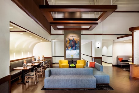 Lobby. Hyatt Place Charlotte/Arrowood