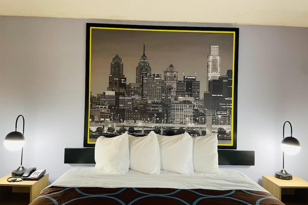 Super 8 by Wyndham Gloucester