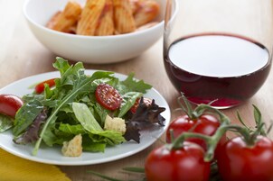 Alimentos y bebidas