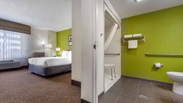 Room, 1 Queen Bed, Accessible, Non Smoking | Bathroom | Free toiletries, hair dryer, bathrobes, towels