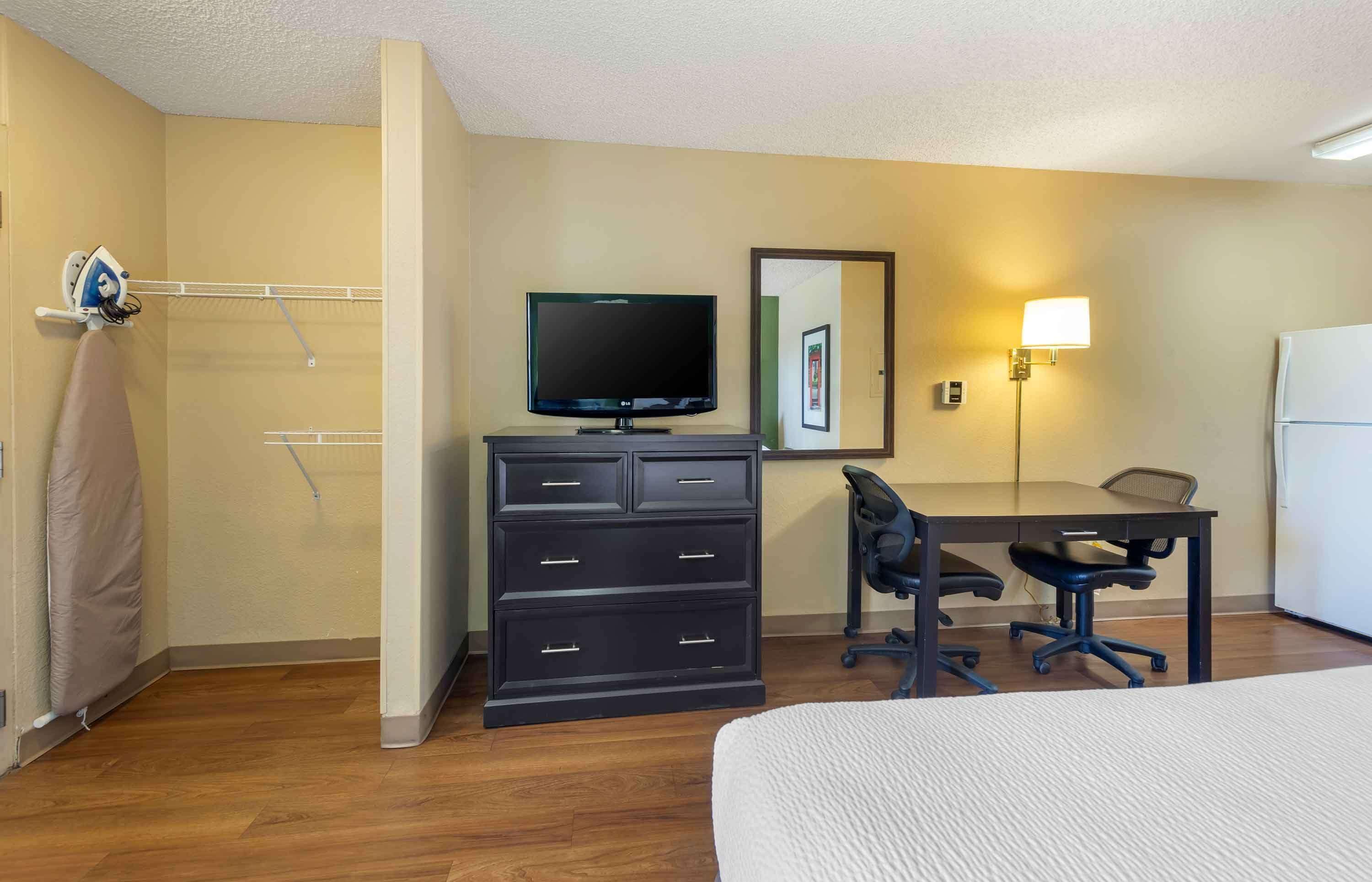 Photo - Extended Stay America Suites - Bakersfield - California Avenue