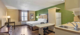 Extended Stay America Select Suites Chicago Downers Grove