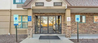 Extended Stay America Select Suites Chicago Downers Grove