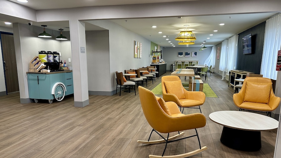 Spark by Hilton Fort Wayne