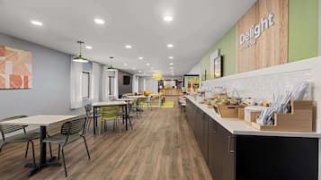 Free daily continental breakfast