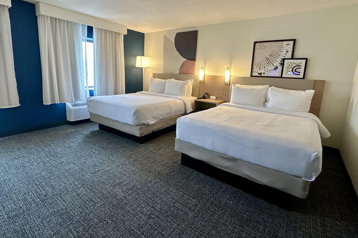 Desk, blackout drapes, iron/ironing board, free WiFi