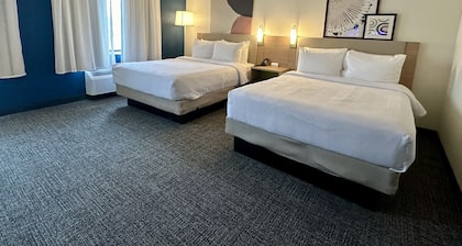Spark by Hilton Fort Wayne