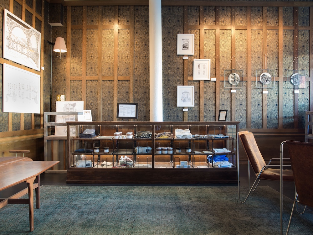 Old No. 77 Hotel & Chandlery by null