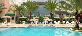 Garden District Hotel