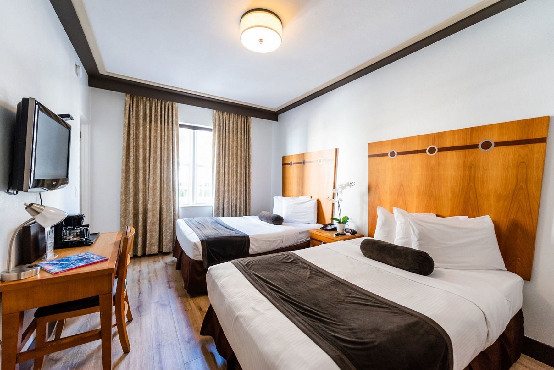 Premium bedding, in-room safe, desk, blackout curtains