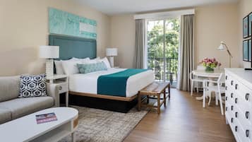 Standard Room, 1 King Bed, Balcony (Standard View) | Tempur-Pedic beds, minibar, in-room safe, iron/ironing board