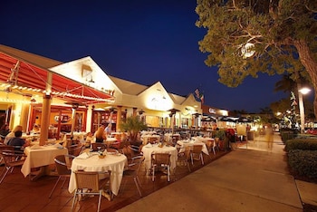 Hotel Exterior at The Capri Inn