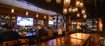 Q&C Hotel and Bar, New Orleans, Autograph Collection