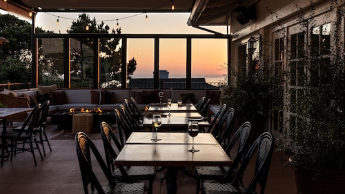 La Playa Hotel