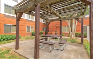 BBQ/picnic area