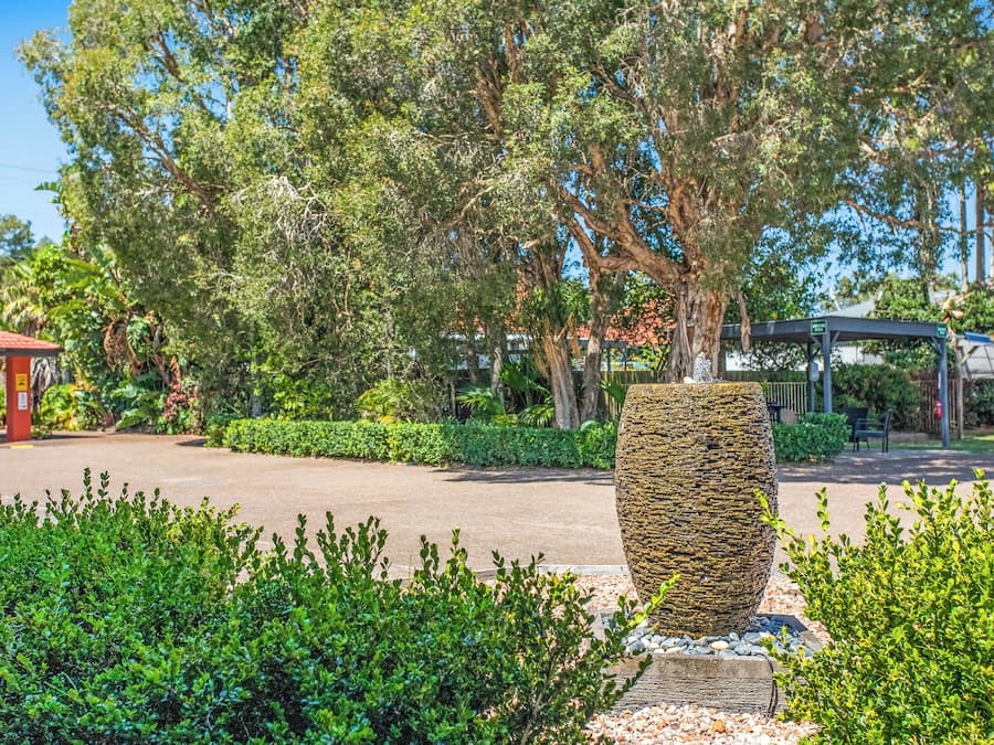 Desk, laptop workspace, iron/ironing board, free WiFi