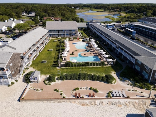 Riviera Beach Resort