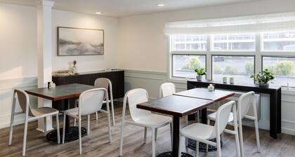 Riviera Beach Resort