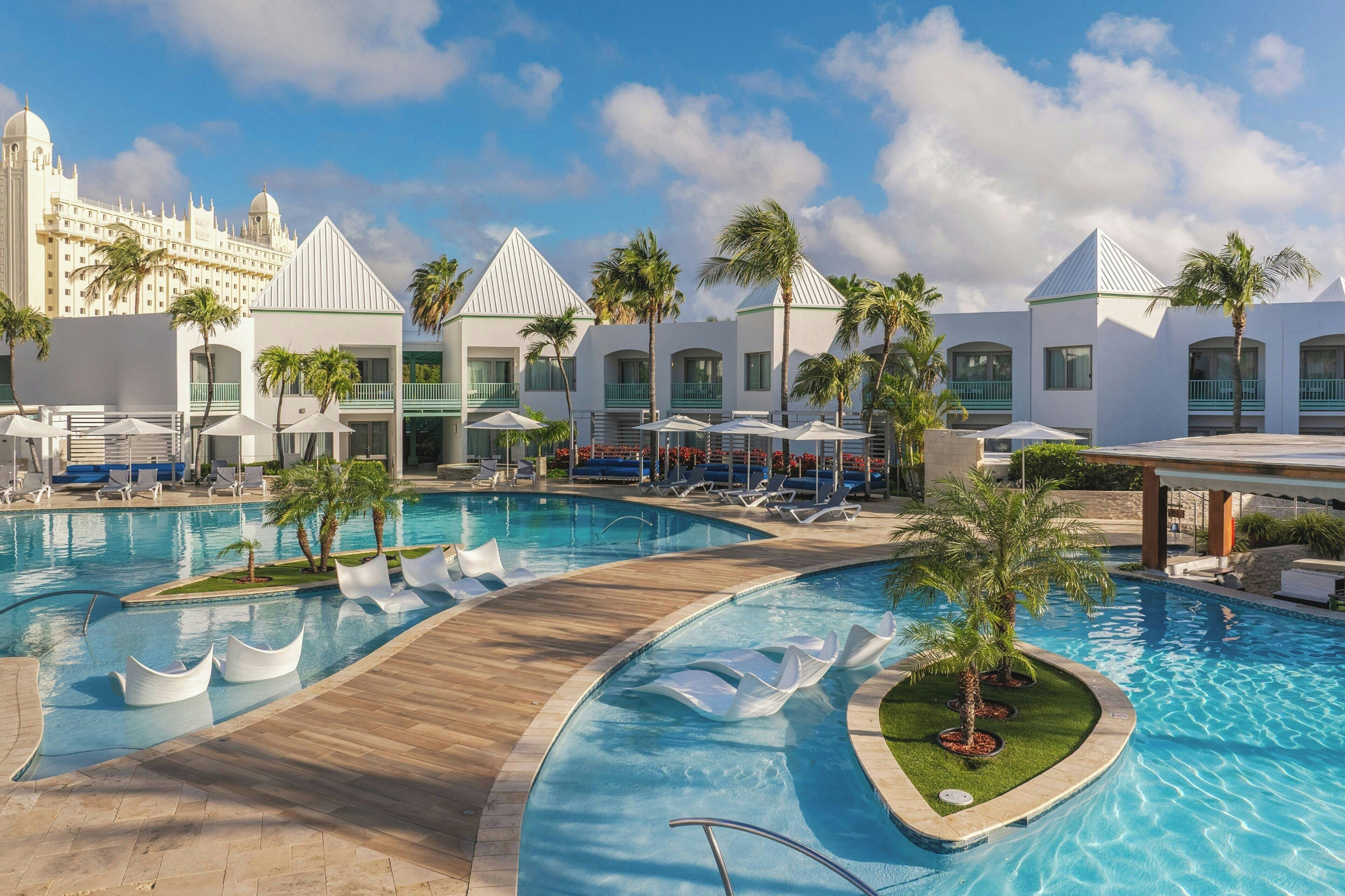 3 outdoor pools, free cabanas, pool umbrellas