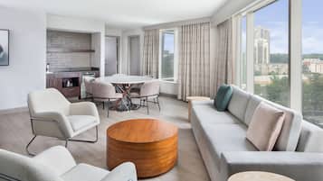 Suite, 1 Bedroom, Lake View | Premium bedding, pillowtop beds, in-room safe, desk