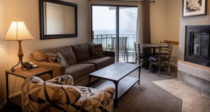 Weathervane Terrace Inn and Suites