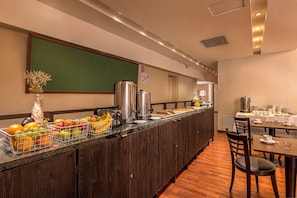 Daily continental breakfast (USD 12.1 per person)
