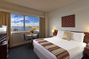 Harbour View Studio | Premium bedding, minibar, in-room safe, desk