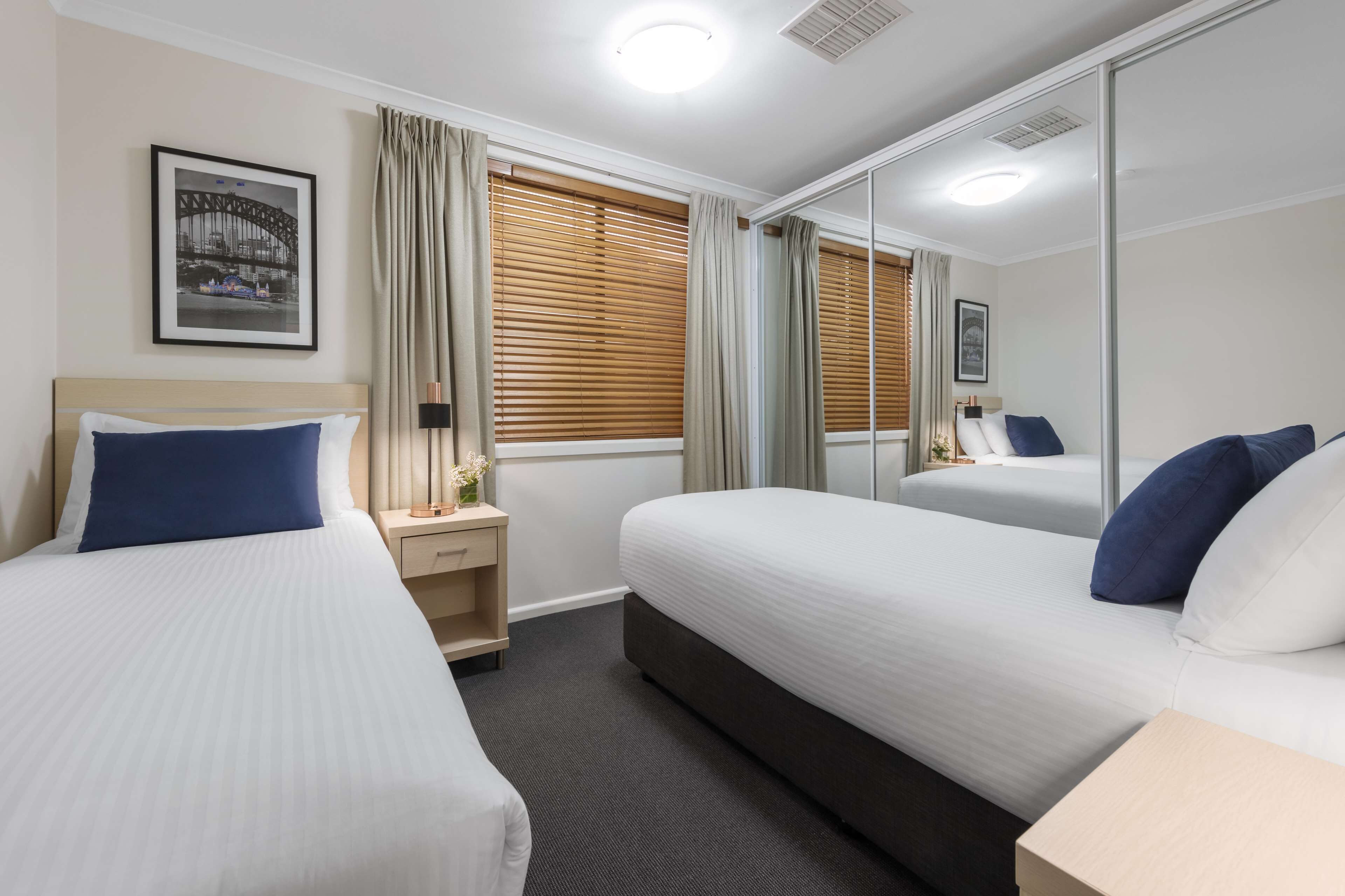 Oaks Sydney Goldsbrough Suites — image 8