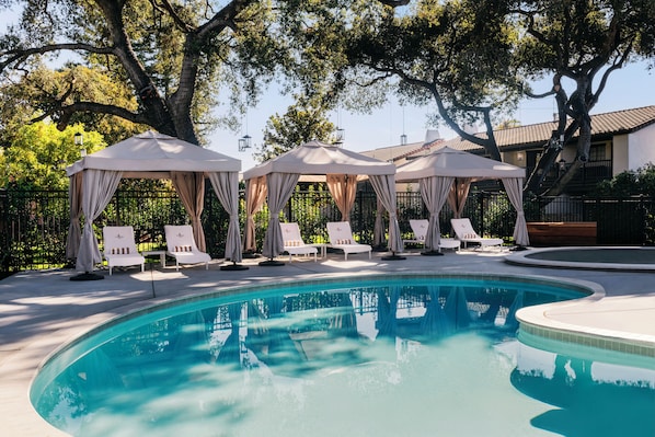 Outdoor pool, open 8 AM to 10:00 PM, free cabanas, sun loungers