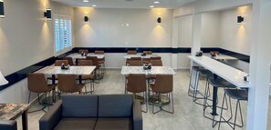 Café da manhã continental grátis todos os dias