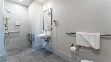 Standard Room, 1 Queen Bed, Accessible, Non Smoking | Bathroom