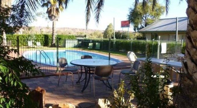 愛麗絲汽車旅館alice Motor Inn 愛麗斯泉區 Expedia Com Hk