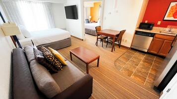 Egyptian cotton sheets, premium bedding, desk, laptop workspace