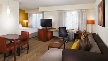 1 bedroom, Egyptian cotton sheets, premium bedding, desk