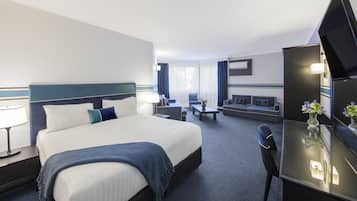 Premium bedding, pillow-top beds, minibar, in-room safe