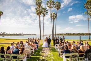 Outdoor wedding area - The Dana on Mission Bay (San Diego)
