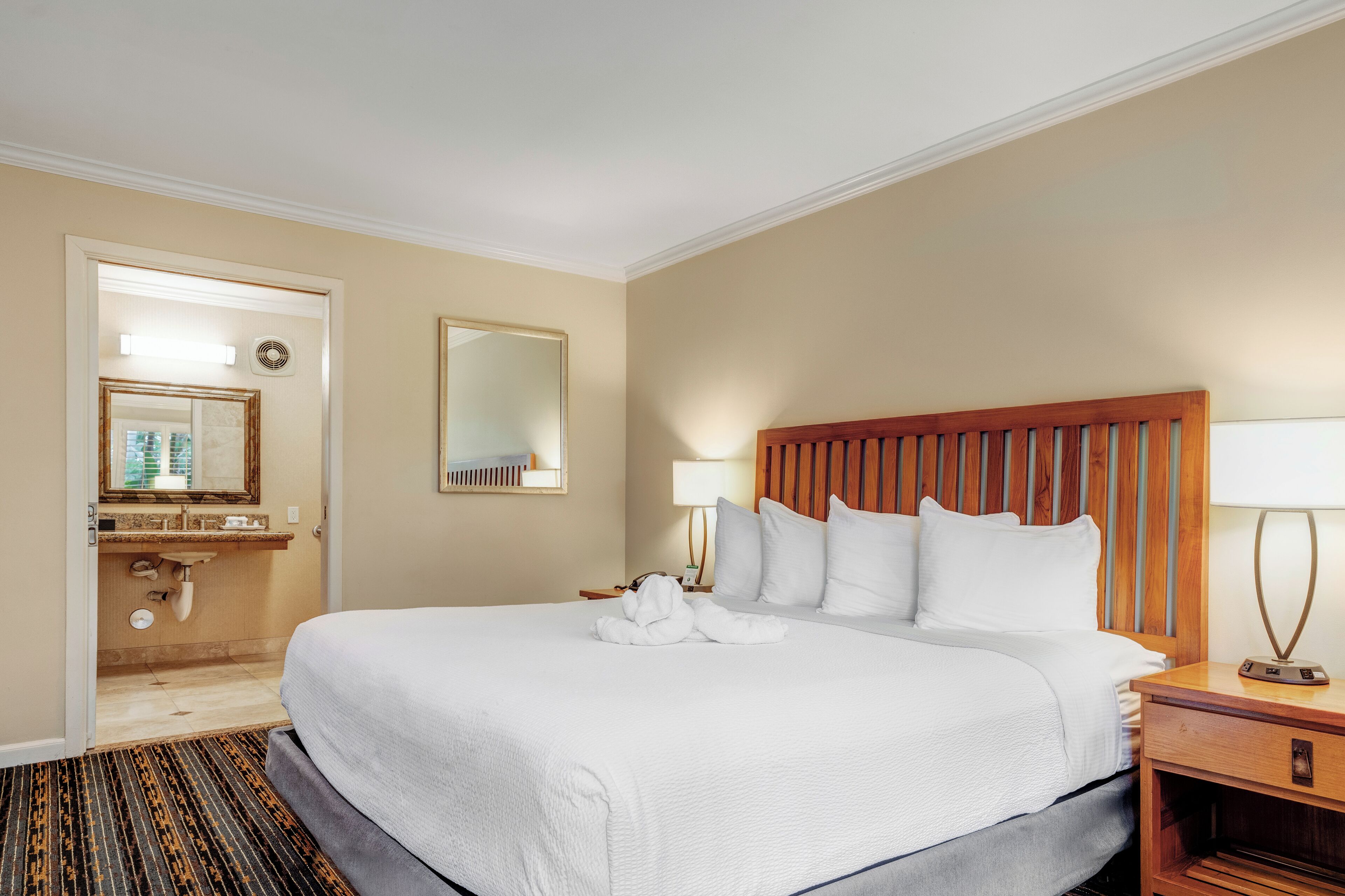 Standard Room, 1 King Bed, Accessible | In-room safe, desk, laptop workspace, iron/ironing board