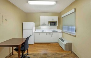 Desk, free WiFi, bed sheets