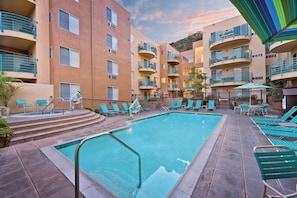 Outdoor pool - WorldMark San Diego - Mission Valley (San Diego)