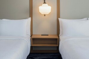 Camas Select Comfort, caja de seguridad en la habitación y escritorio