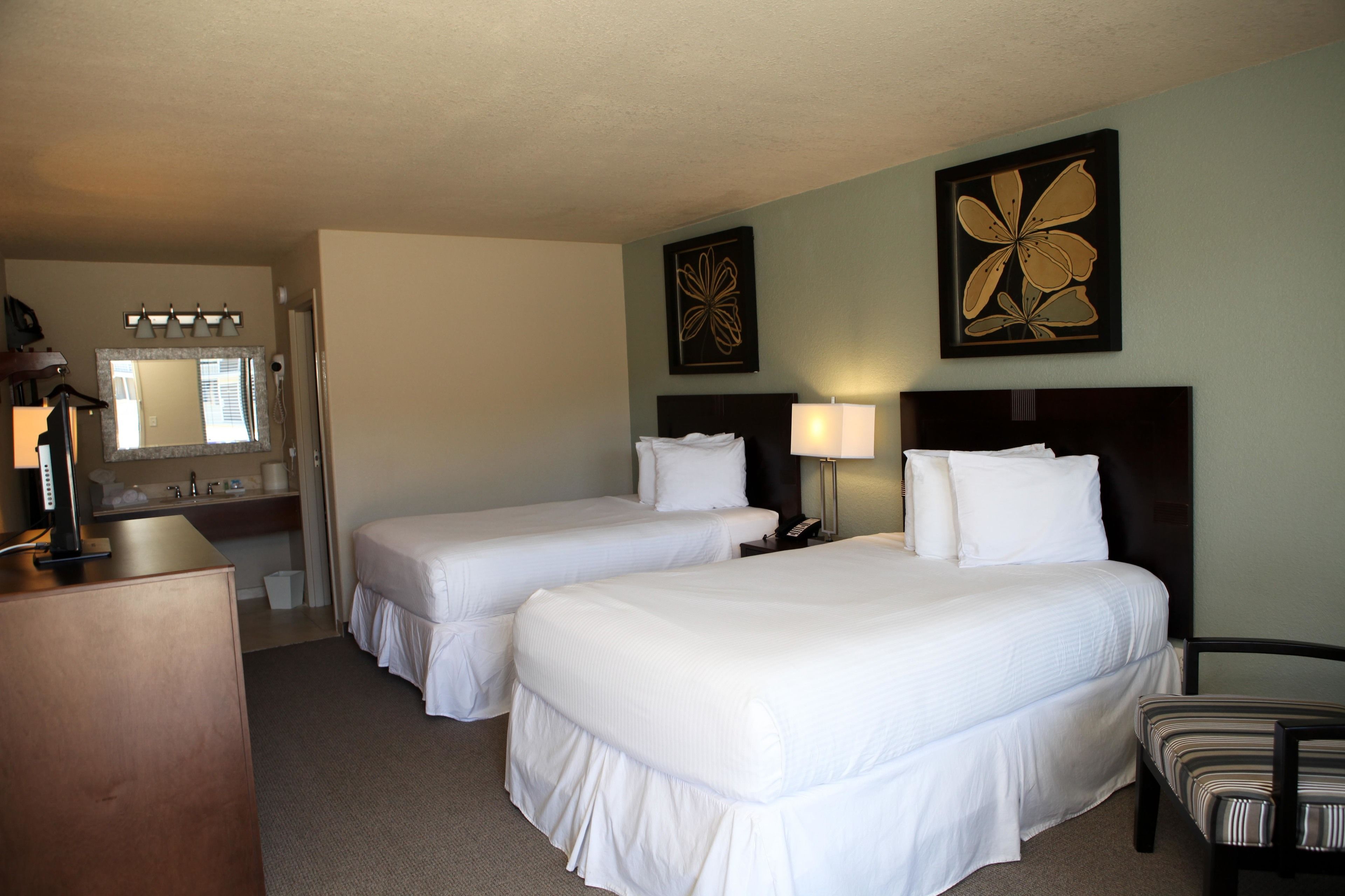 standard room | pillow-top beds, individually decorated, individually furnished, desk