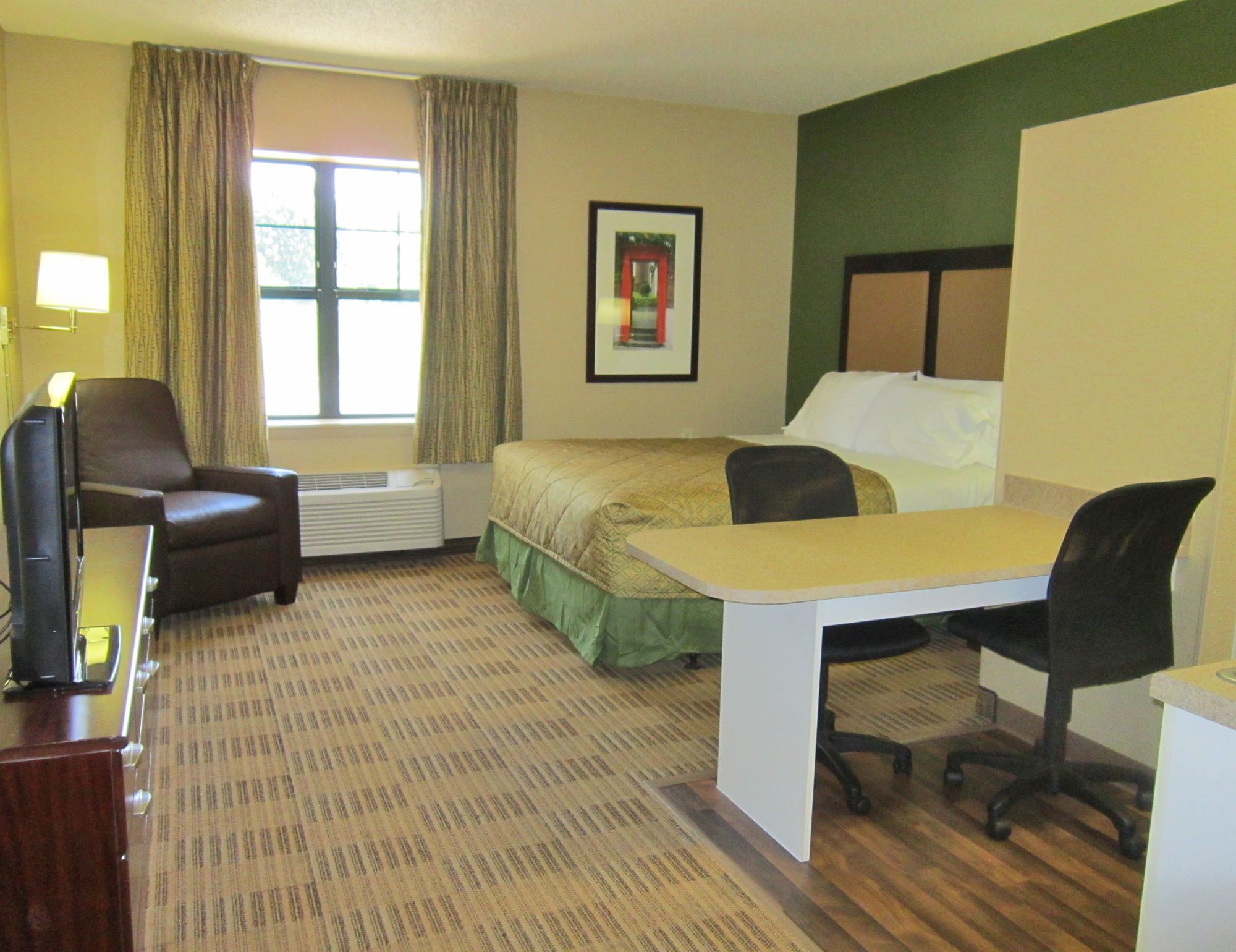 Room, 2 Double Beds, Non Smoking, Kitchen | Desk, laptop workspace, blackout drapes, iron/ironing board