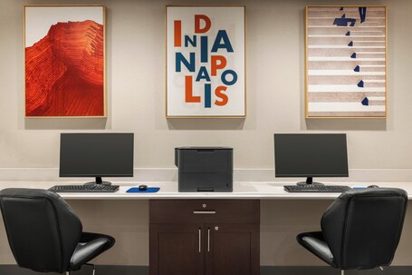 Holiday Inn Express and Suites Indianapolis W Airport Area, an IHG Hotel - Image 27