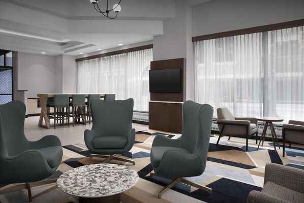 Lobby - Hampton Inn Indianapolis Downtown Across from Circle Centre (Indianapolis)