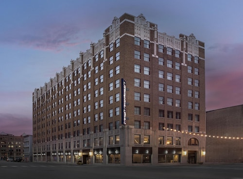 Hampton Inn Indianapolis Downtown Across from Circle Centre