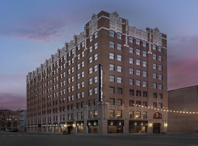 Hampton Inn Indianapolis Downtown Across from Circle Centre