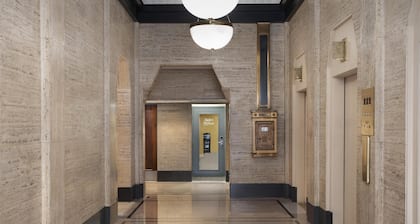 Hampton Inn Indianapolis Downtown Across from Circle Centre