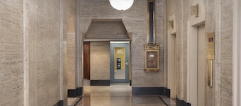 Hampton Inn Indianapolis Downtown Across from Circle Centre