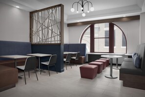 Breakfast area - Hampton Inn Indianapolis Downtown Across from Circle Centre (Indianapolis)